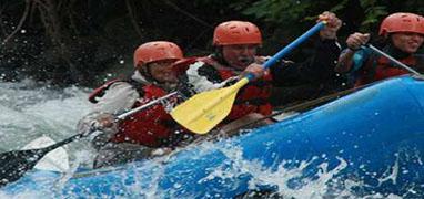 Whitewater Rafting the Savegre River Class II & III