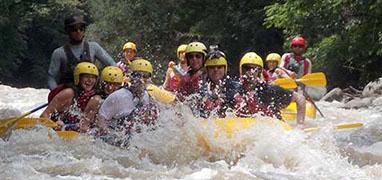 Whitewater Rafting the Guabo River Class II/III